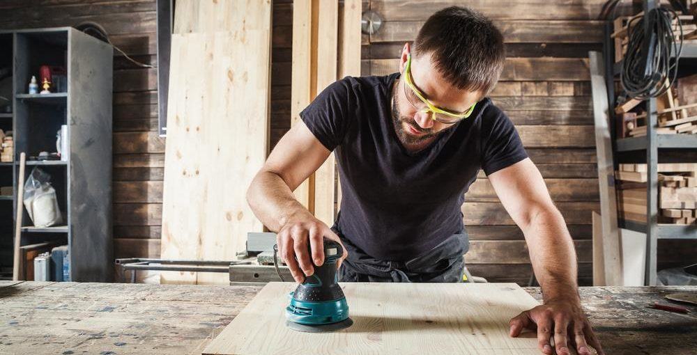how to use a random orbital sander